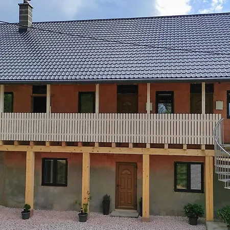 Apartment Apartman Ruze