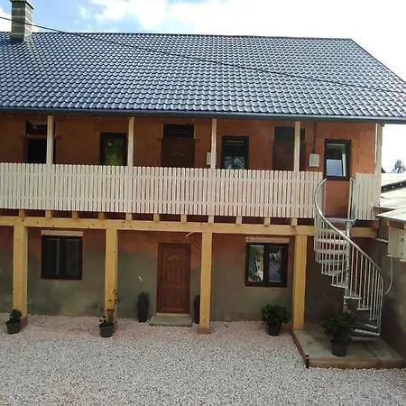 Apartman Ruze Apartment *